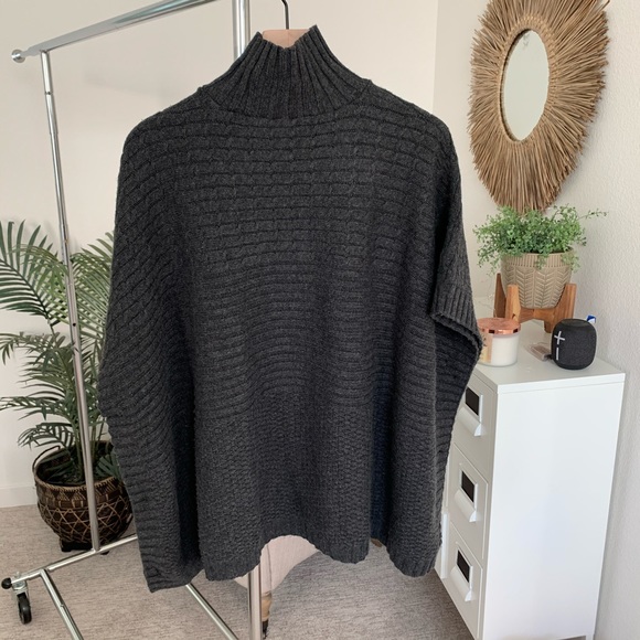 H&M Charcoal Gray Wool Blend Chunky Cable Knit Sweater Poncho Small - Picture 11 of 14